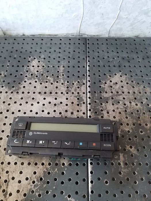 Panou comanda clima ac vw golf 4 1j
