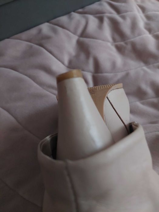 Alessa ботуши цвят taupe 36