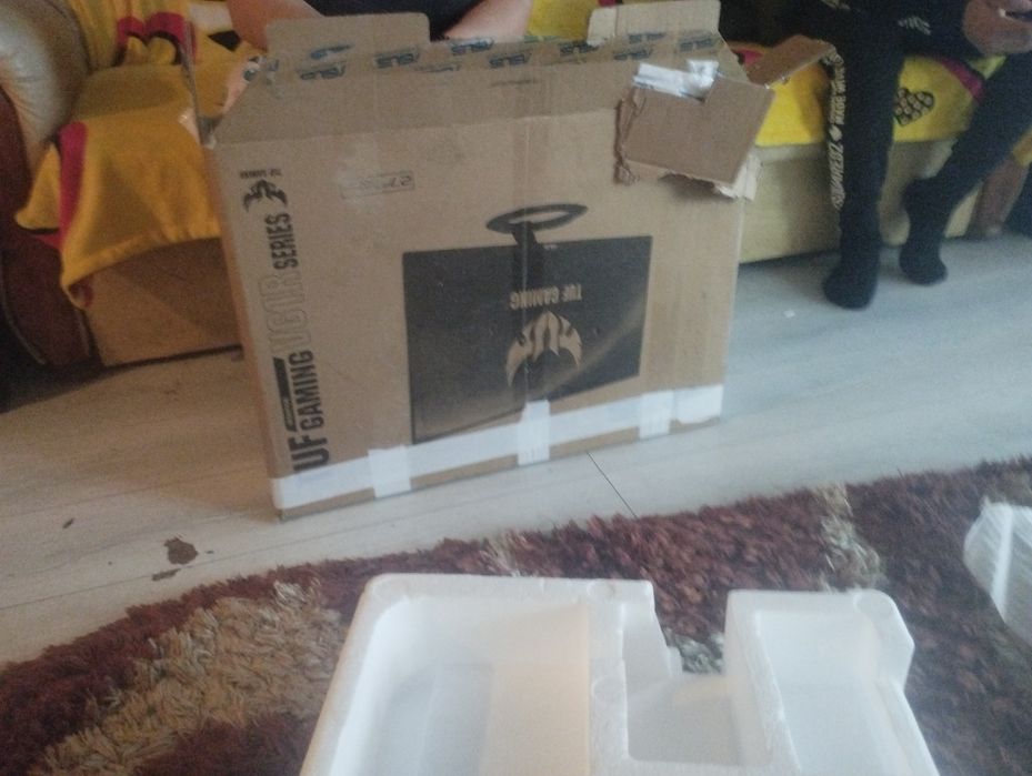 Vând monitor pentru gaming