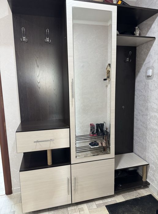 Продам прихожую