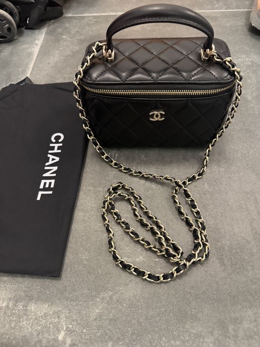 Chanel Vanity Bag малка чанта естествена кожа