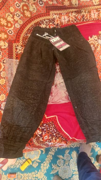 Штаны для девочек продам