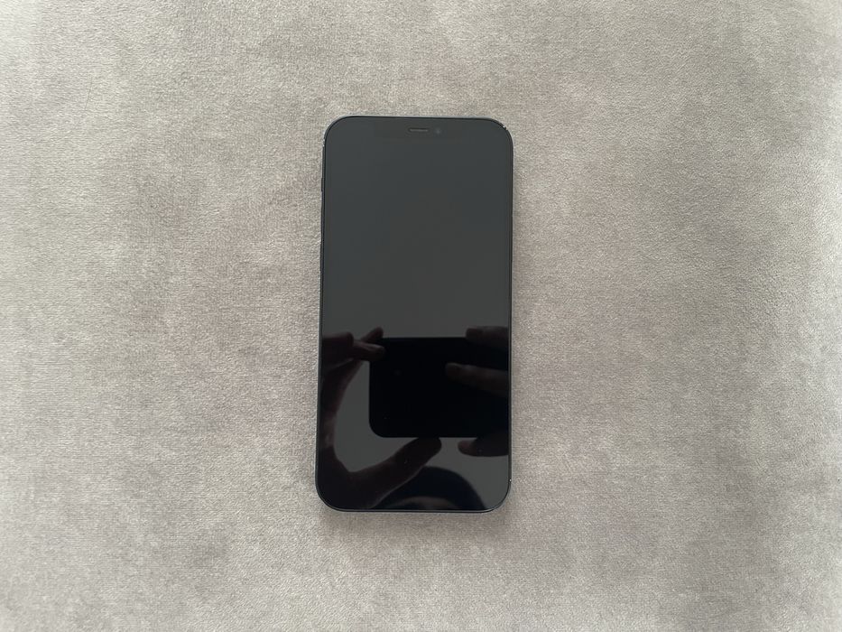 Iphone 12 в черном цвете
