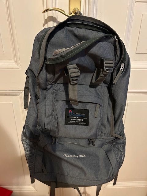 MOUNTAINTOP RUCSAC de 40L cu husa anti ploaie