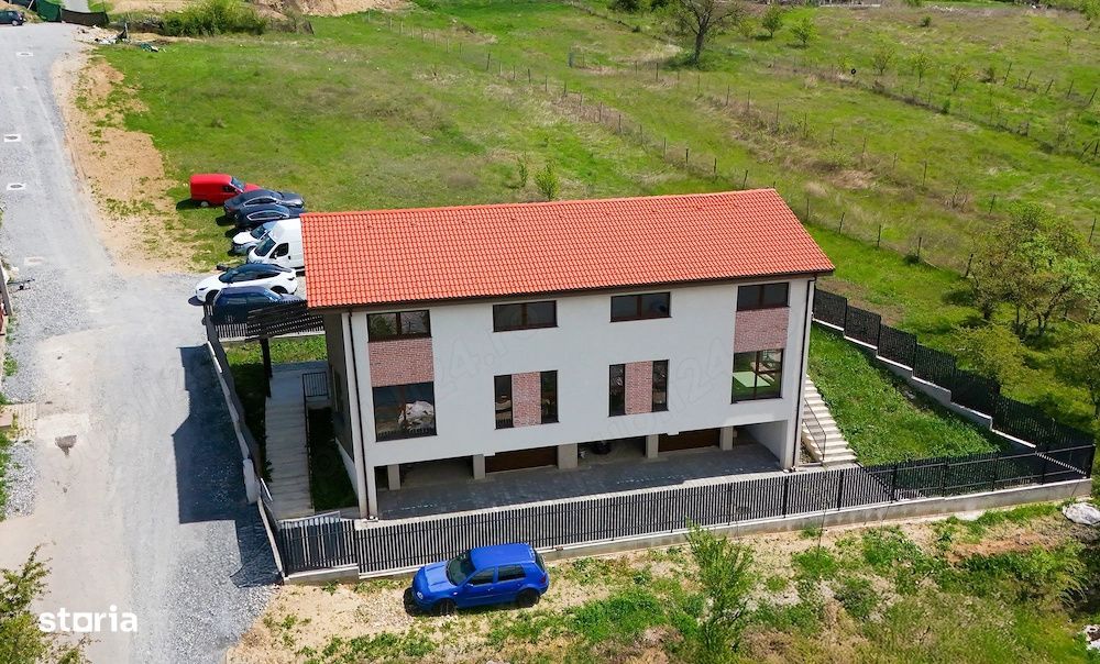 Duplex Spatios si Luminos - SU 162MP I Teren 240MP I Garaj - Oasului