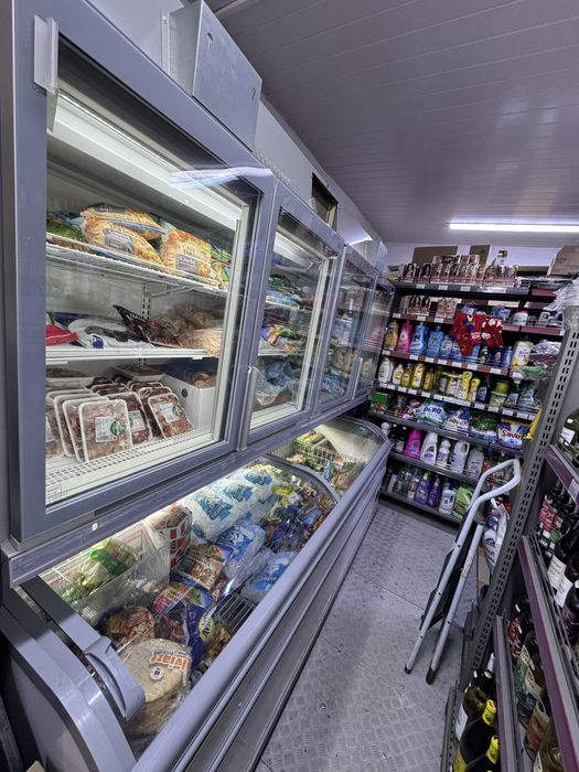 Vitrina comgelate aht