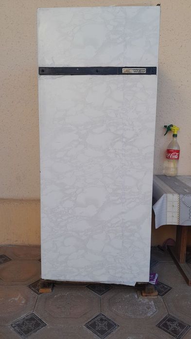 Холодильник Снежинка