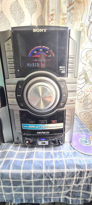 Продавам сони genezi gt444