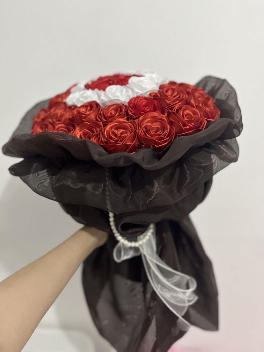 Цветы из атласной ленты