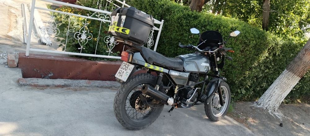 JAWA 350. Arzon narxda srochna sotiladi.