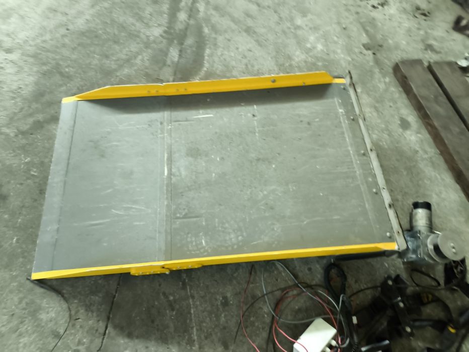 Рампа за инвалиди за автомобил/бус