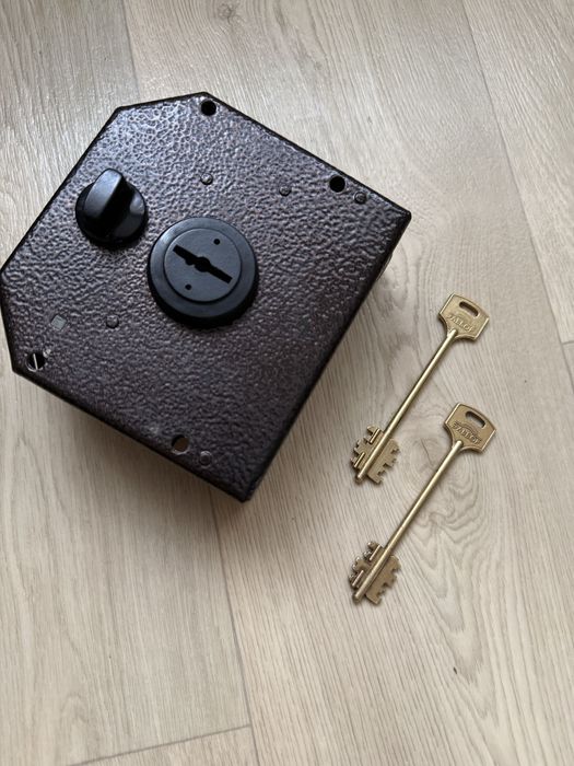 Замок дверной Эльбор