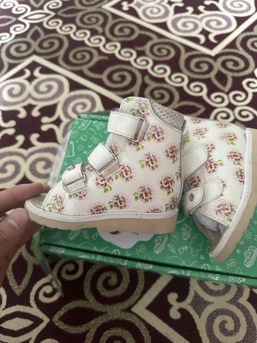 Десткая ортопедический обувь