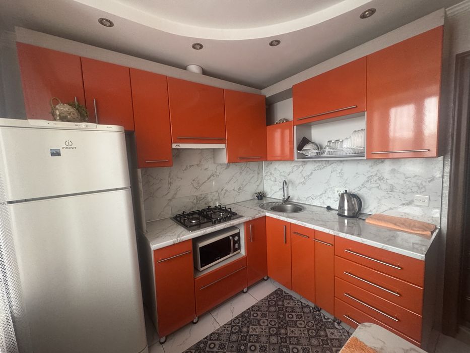 Сдаю 2 ком квартира