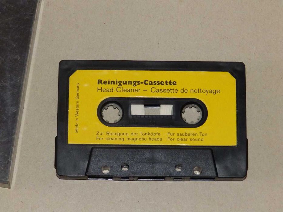 Касета за почистване на глави на касетофон, дек