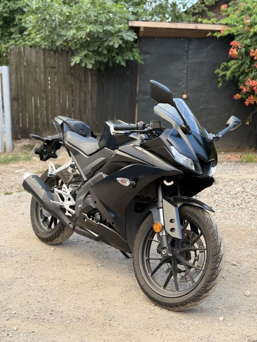 Yamaha yzf r125