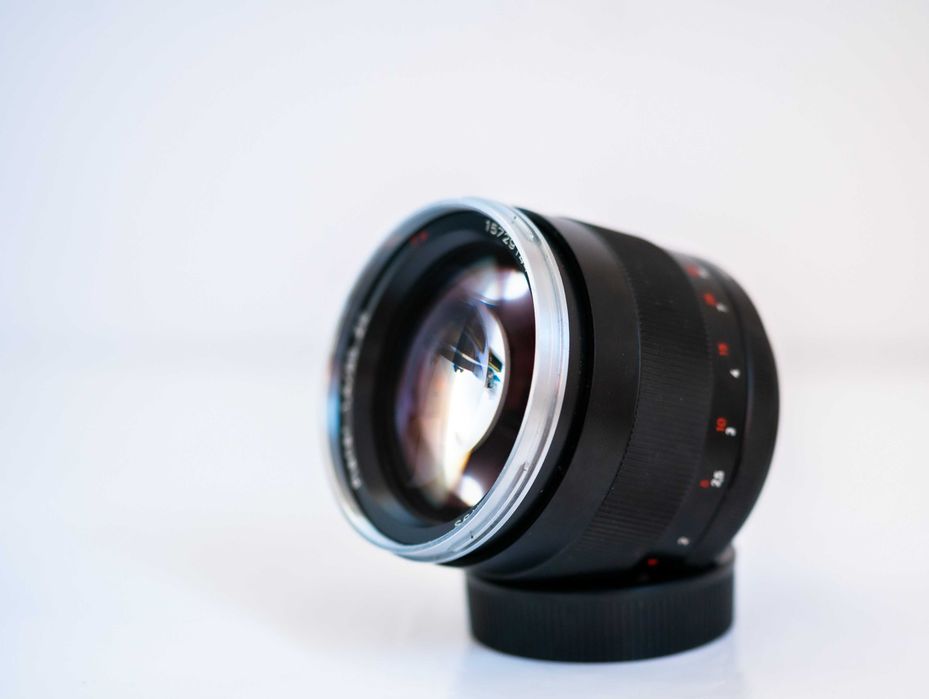 Obiectiv Superb Zeiss Planar T* 85mm f 1.4 ZE - Canon EF