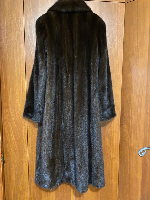 Продам норковую шубу