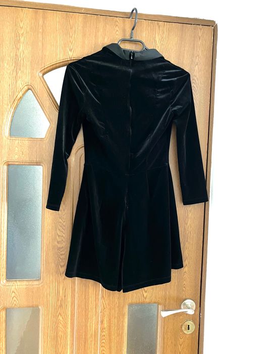 Rochie de catifea tip salopeta