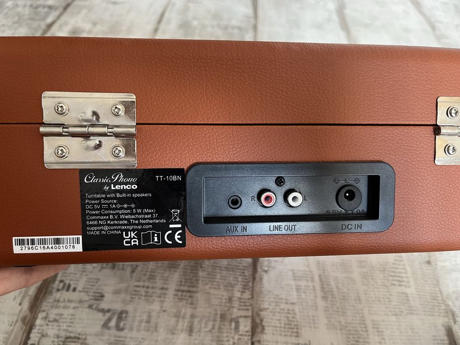 Pick-up tip valiza cu aspect retro