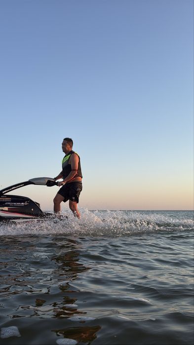 Гидроцикл стоячий ямаха