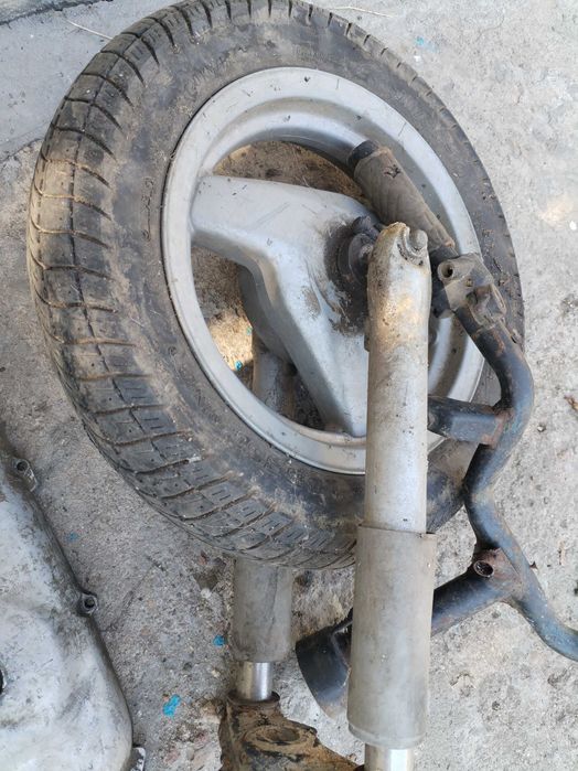 Части от скутери