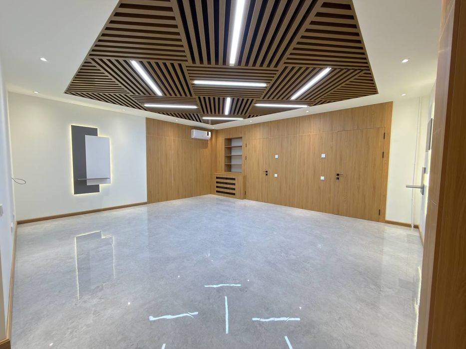 Срочно Сдаётся нежилое помещение офис 95м2 ц-2 Алайский базар 3-комн