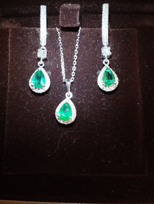 Изумрудный комплект