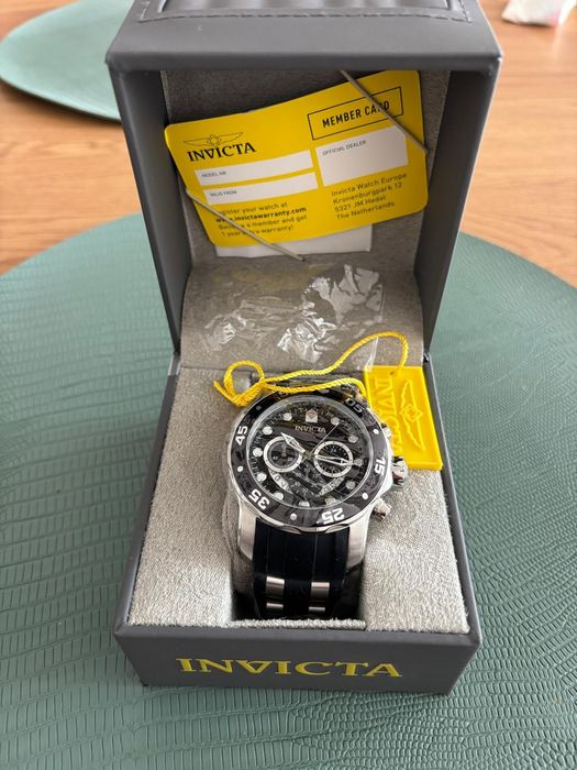 Часовник INVICTA