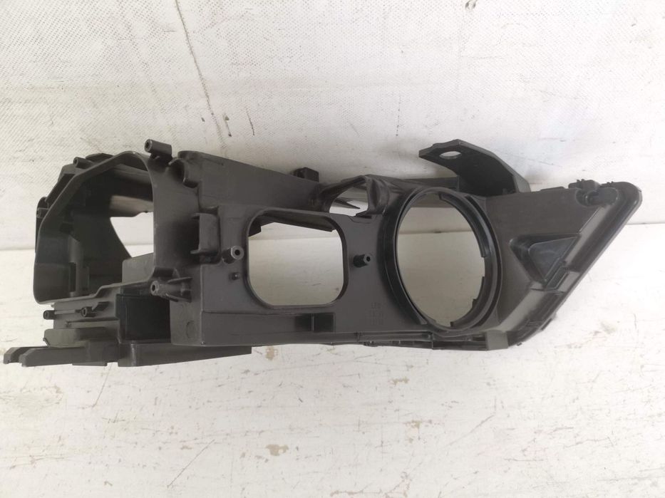 Kit Carcasa Far Stanga Xenon + Sticla Far Stanga Audi Q3 8U [facelift]