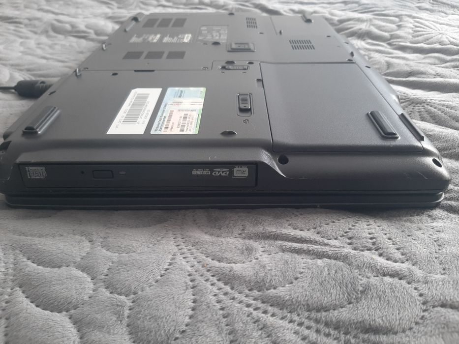 Vând laptop ACER