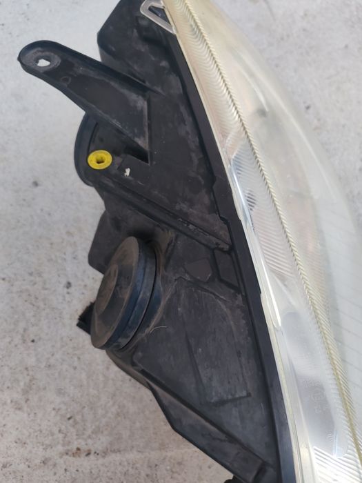 Фарове Форд Цмакс