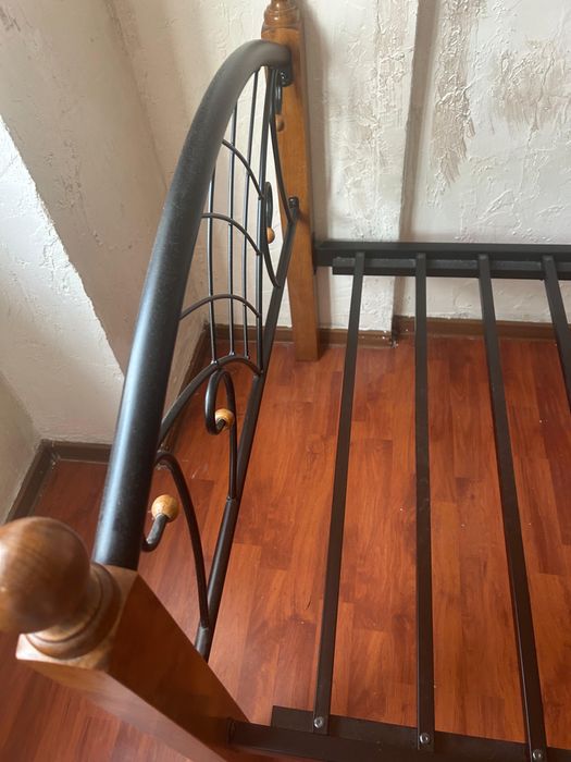 Продам кровать