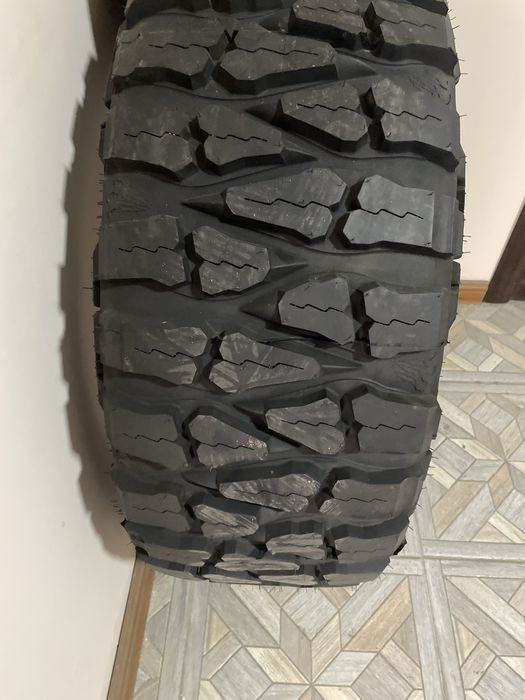 Резина 20диске 35/12.50R20