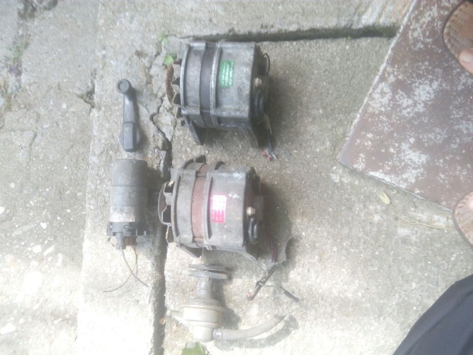 Части за форд ескорт 1,6 бинзин 1987 г.