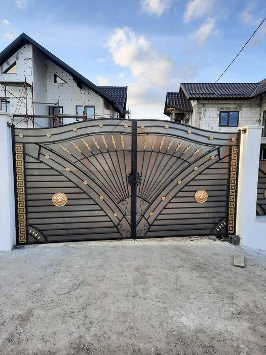 Porți și garduri din fier forjat