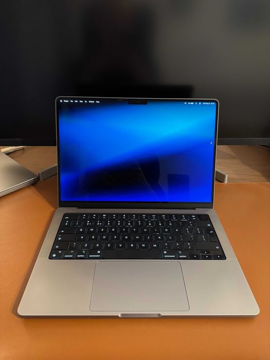 macbook pro 16 inch second hand si noi de vanzare • Anunturi • OLX.ro