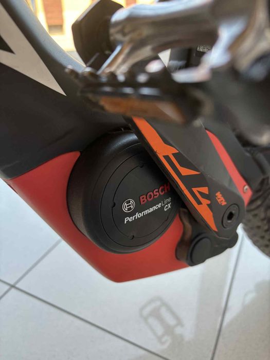Bicicleta E-Bike*KTM Macina-Race*273-M