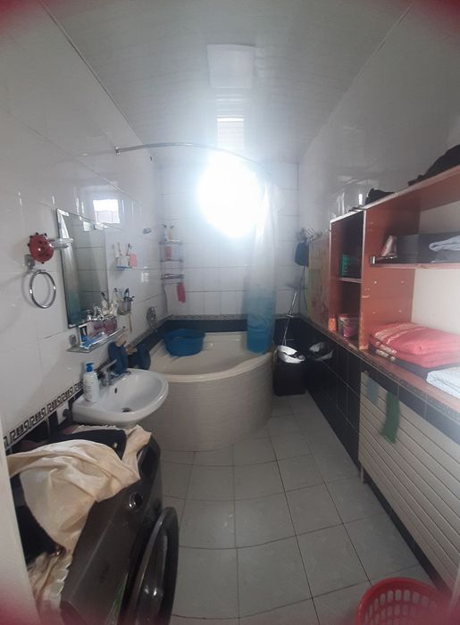 Коттедж , В Ахангаране.