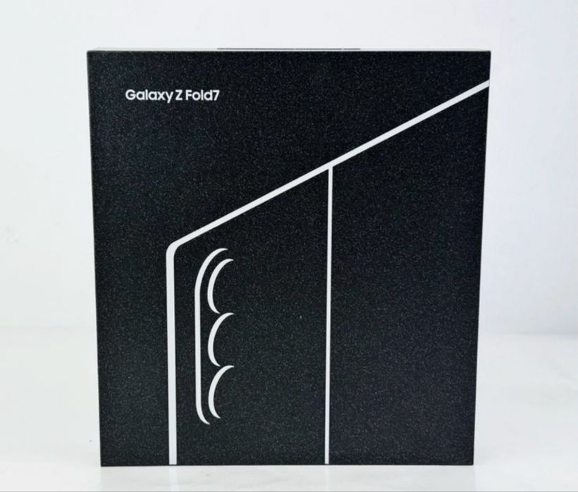 НОВ! Samsung Galaxy Z Fold 7 5G 256GB 12RAM Blue