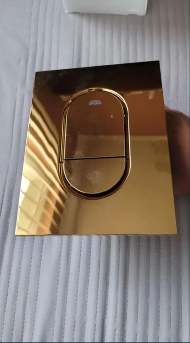 Златен бутон GROHE