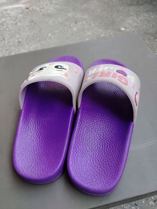 Пантофки и джапанки