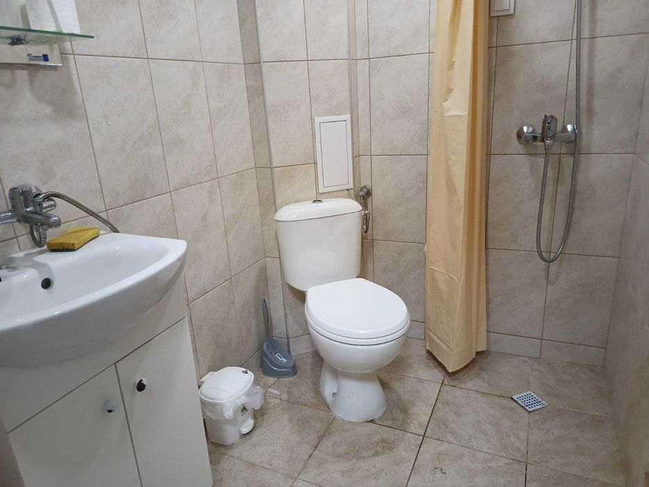 Помещение 25кв.м. под наем в центъра на Варна