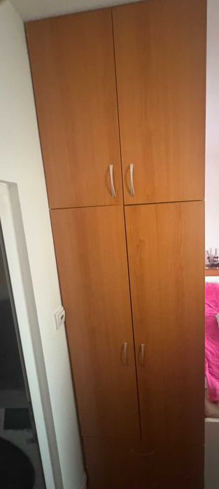 Продавам Гардероб с надстройка