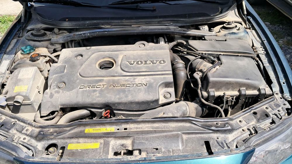 Продавам volvo v70 с проблем в скоростната кутия (ръчна)