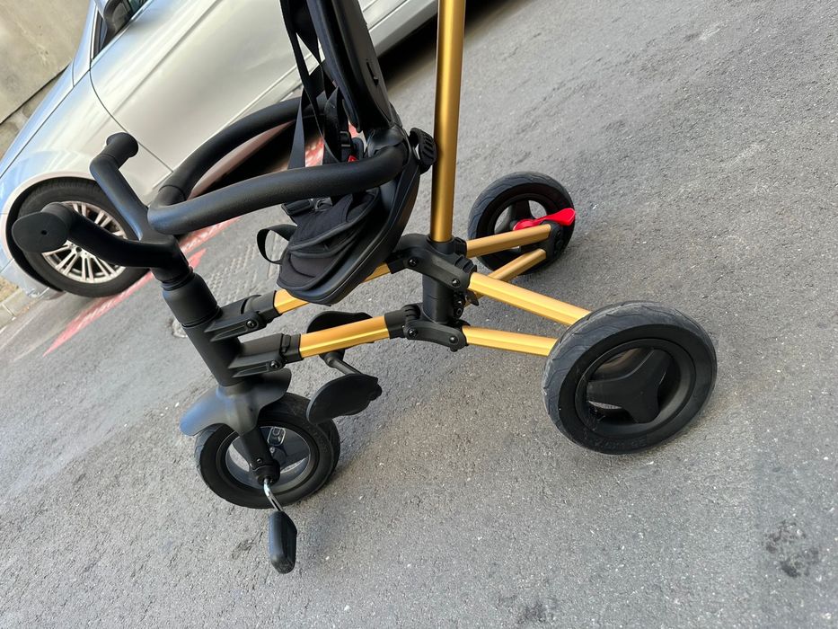 Tricicleta ultapliabilă Qplay Nova