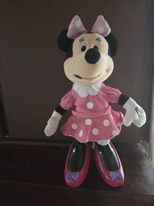 Говорещ/пеещ Minnie Mouse