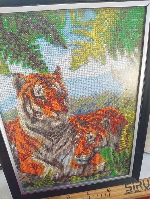 Продавам гоблени с мъниста