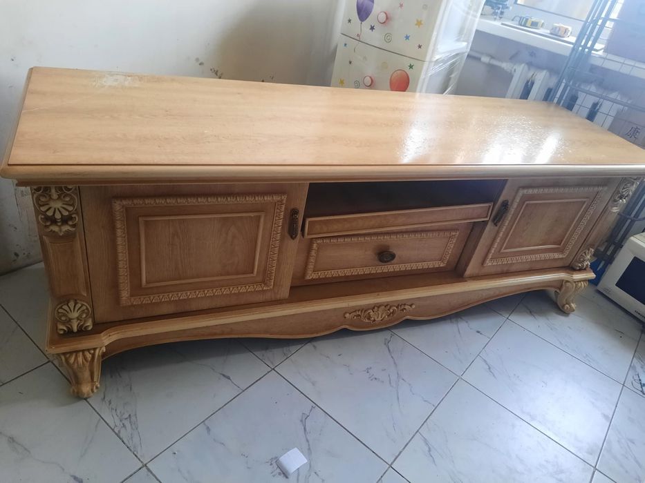 Подставка под ТВ