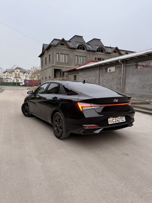 Продается hyundai elantra 2021